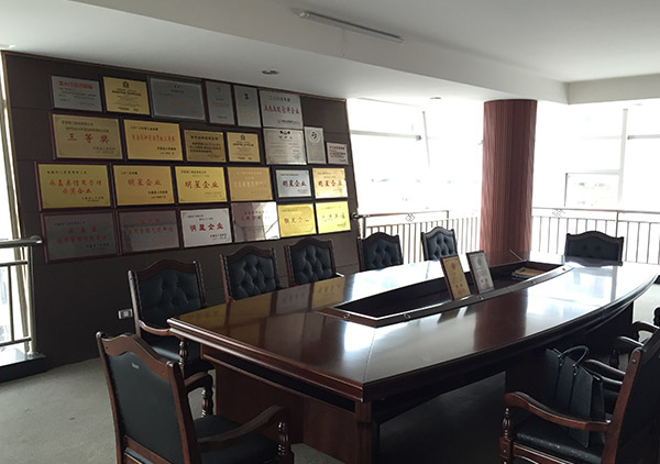 ��˾���h��